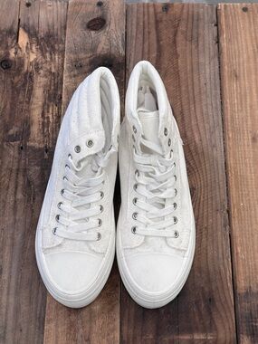 White High-Top Canvas Sneakers